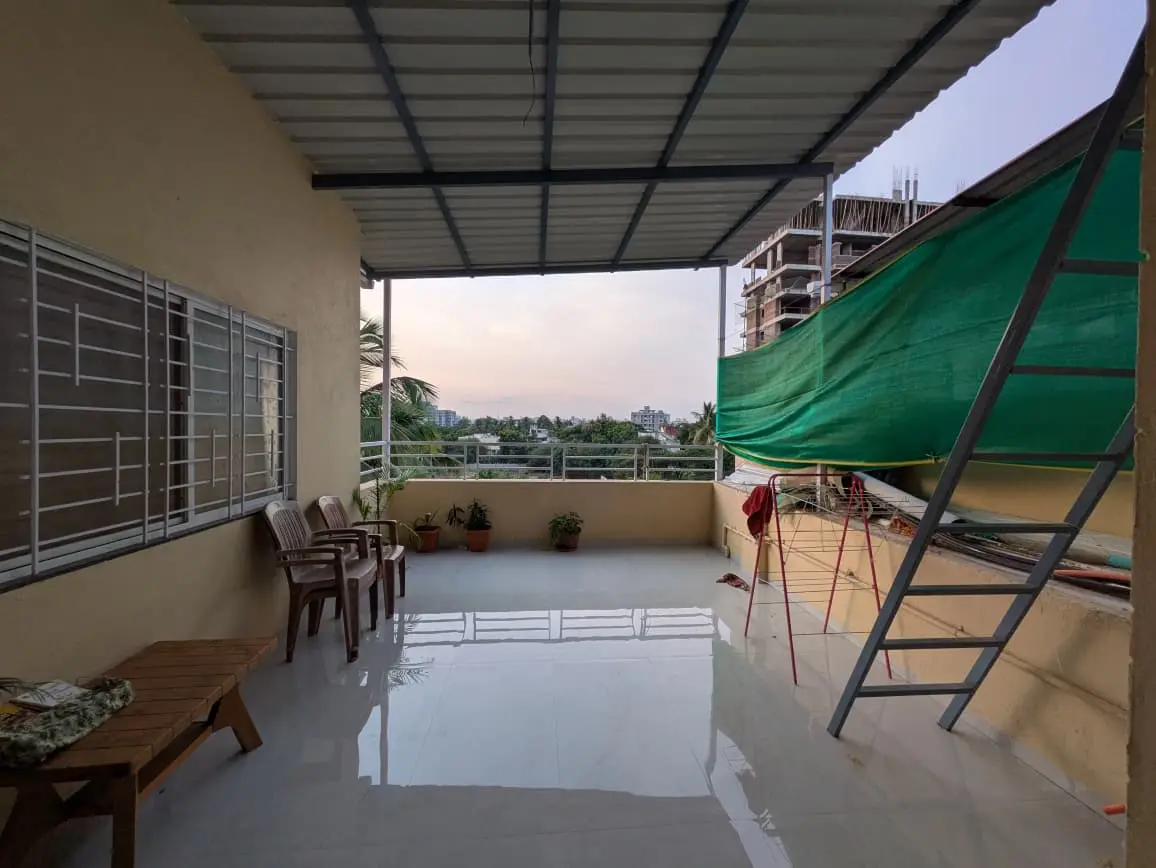 Furnished Shared Accommodation with Balcony