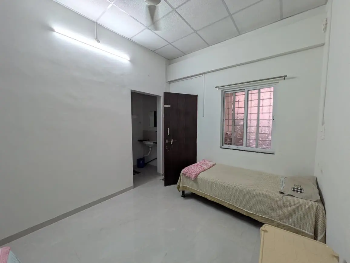 Furnished Shared Accommodation with Balcony 2
