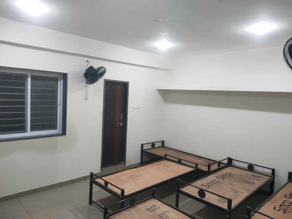 Shared Accommodation with Beds and Attached Washroom - Datta Nivas