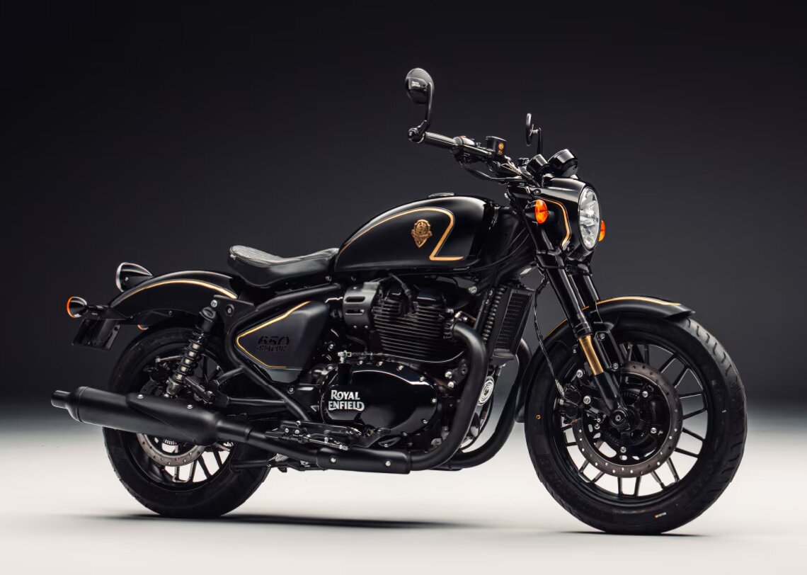Royal Enfield Shotgun 650 X Rough Crafts Front 3-Quarter View