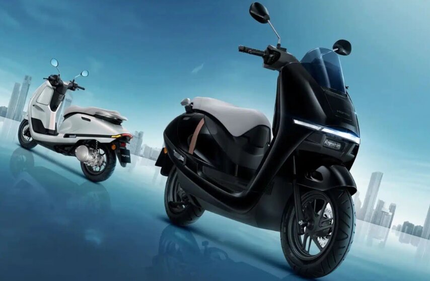 Honda UC3 Colours