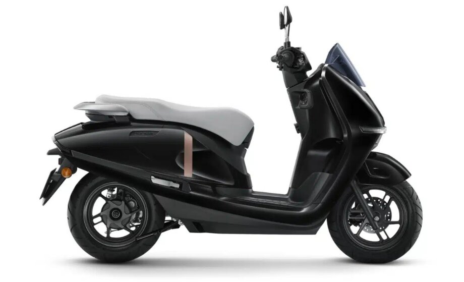 Honda UC3 Side View