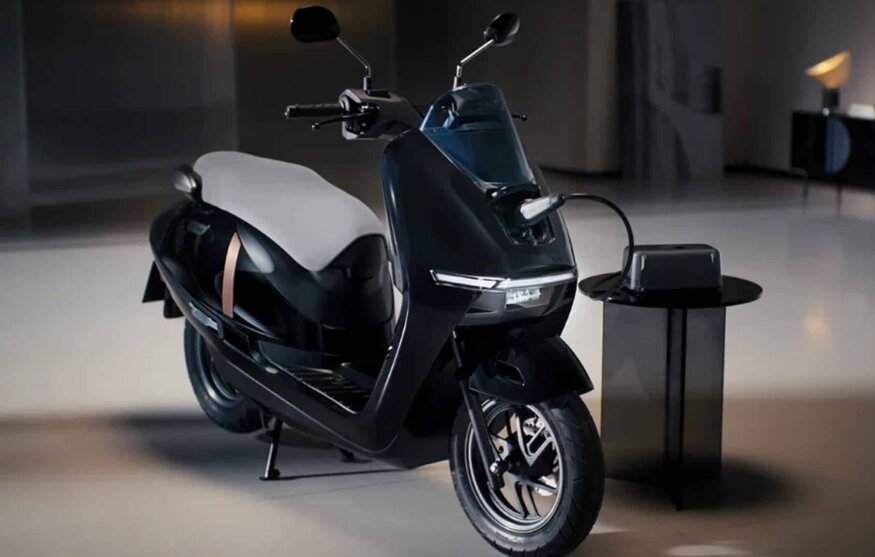 Honda UC3 Charging Port