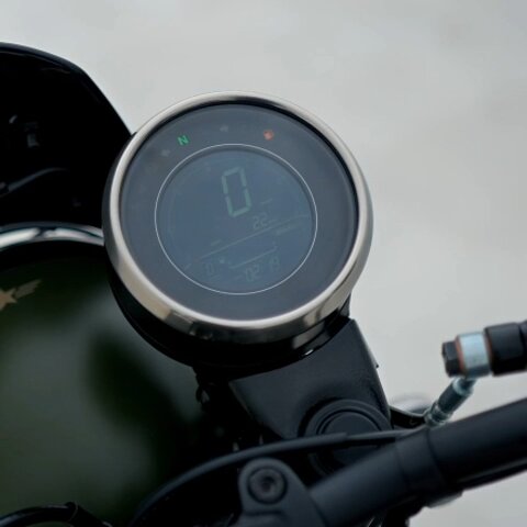 Jawa All Stars 42 Modern Digital Display with Precision Readouts