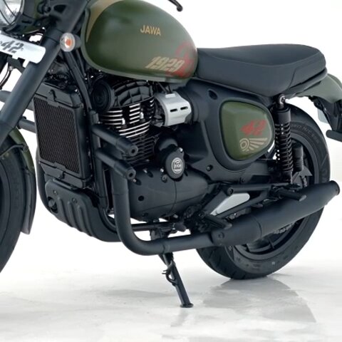 Jawa All Stars 42 Closeup Shot