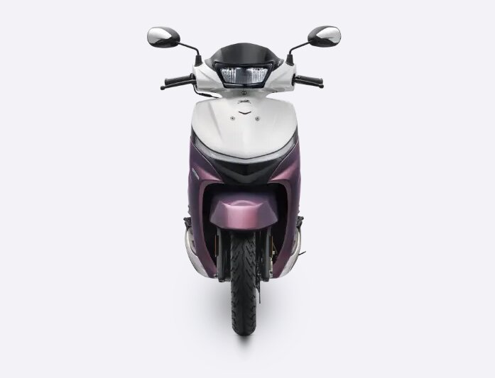 TVS Jupiter Spectral Dual Tone Front View