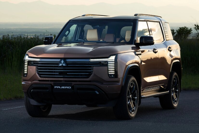 2027 Mitsubishi Pajero Front 3-Quarter View