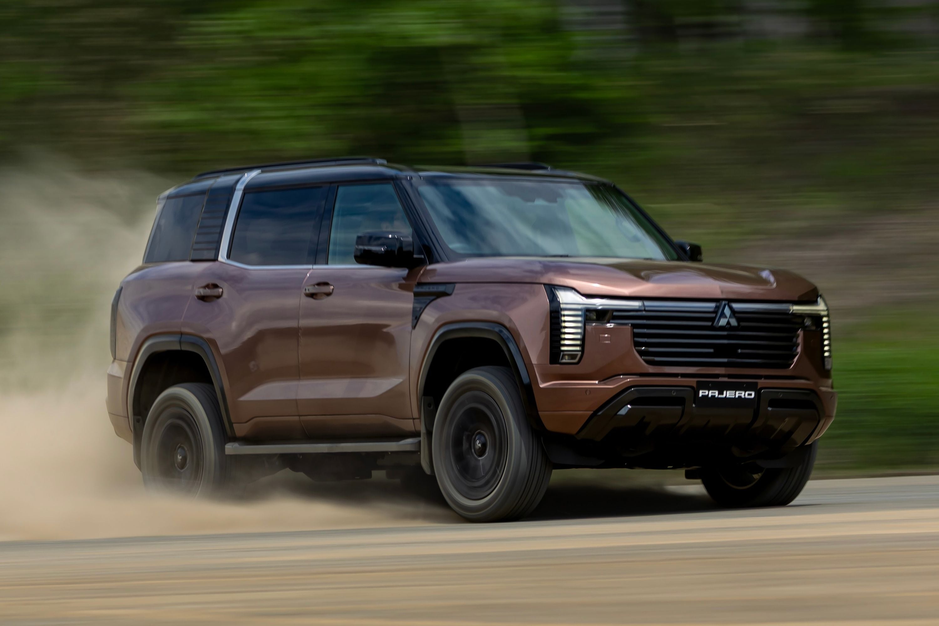 2027-mitsubishi-pajero-7000-91