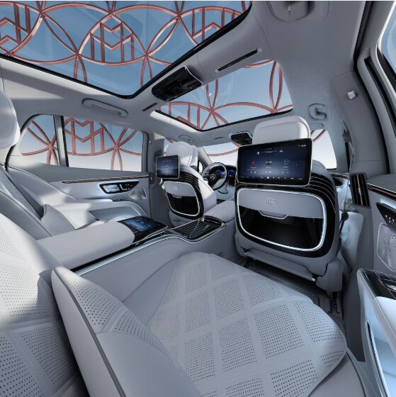 Mercedes-Benz Maybach EQS SUV Calf Massage in the Rear