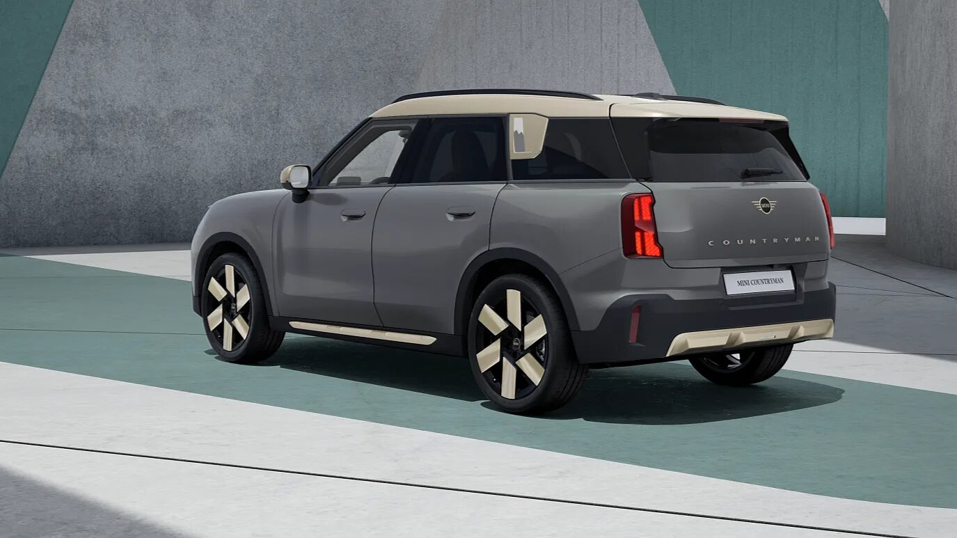 Mini Countryman Electric Rear 3-Quarter View