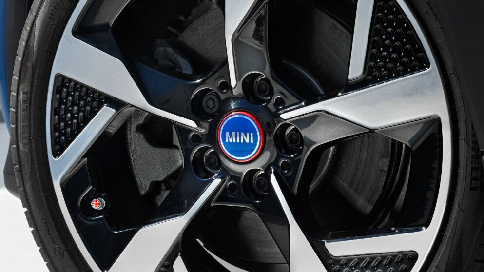 MINI Cooper Oxford Edition Union Jack Hub Caps