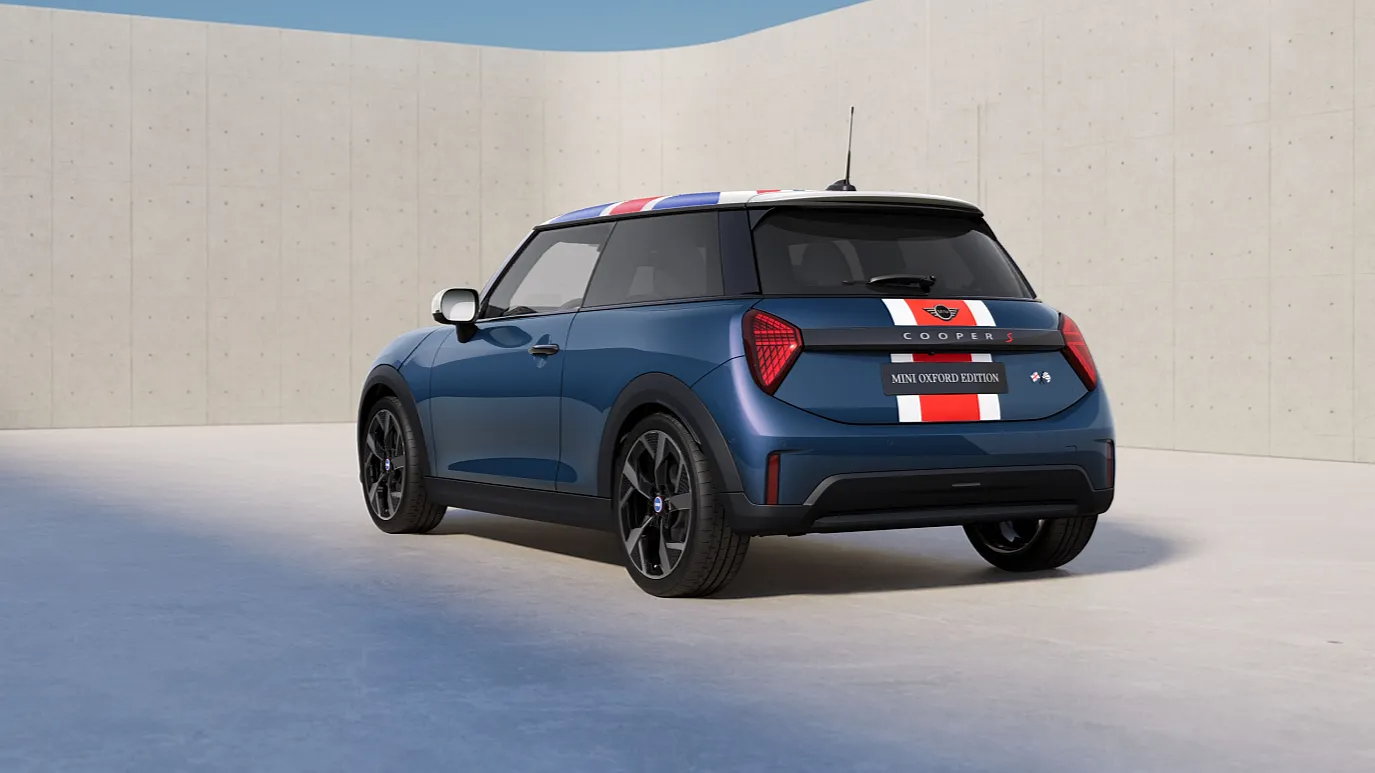 MINI Cooper Oxford Edition Rear 3-Quarter View