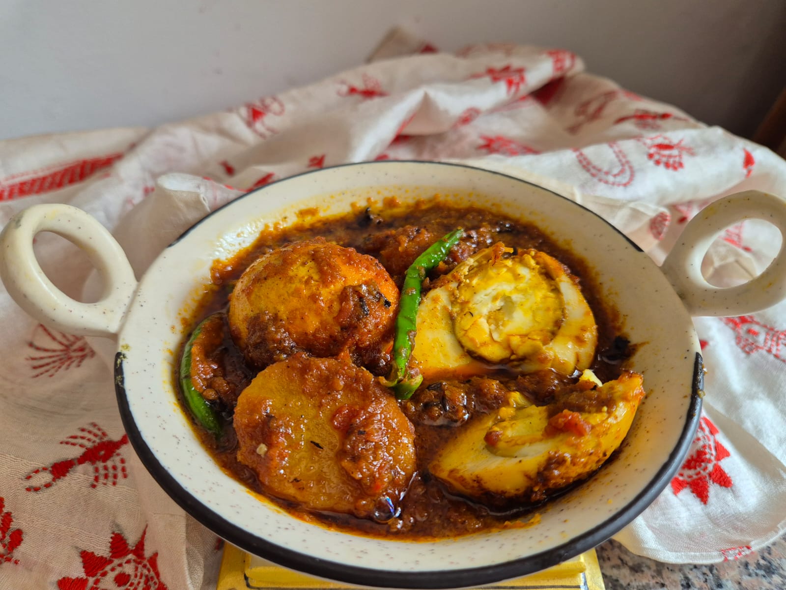 Unda Masala with 3 phulkas combo