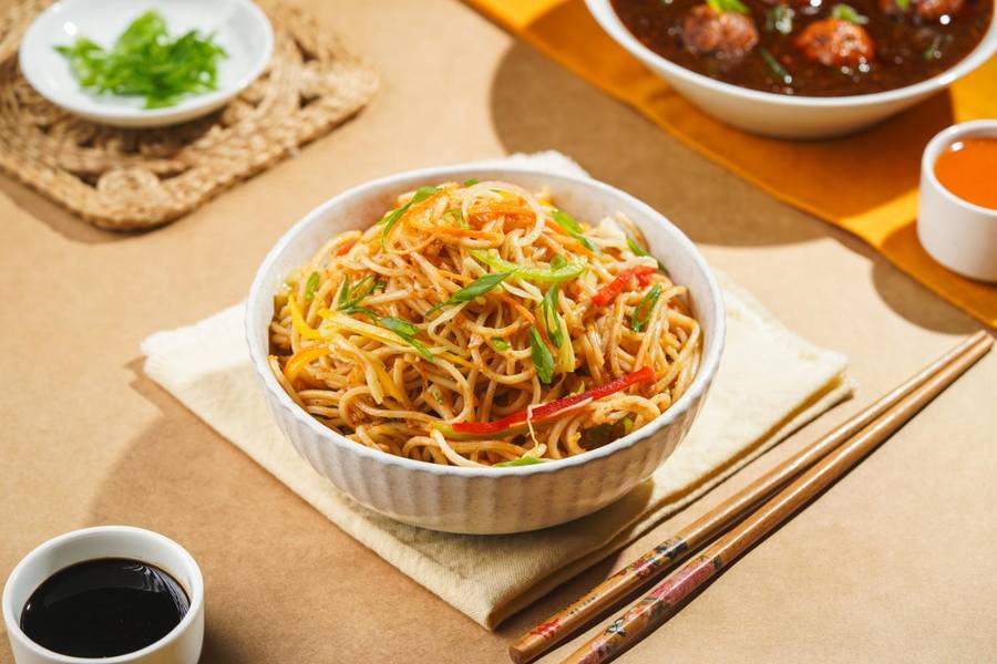 Veg Chilli Garlic Noodles