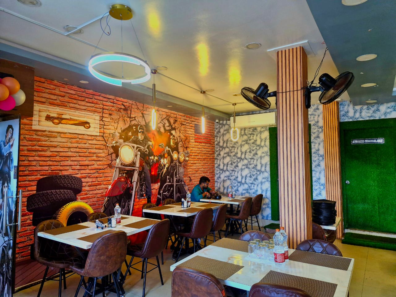 Fat Boy Restaurant and Cafe