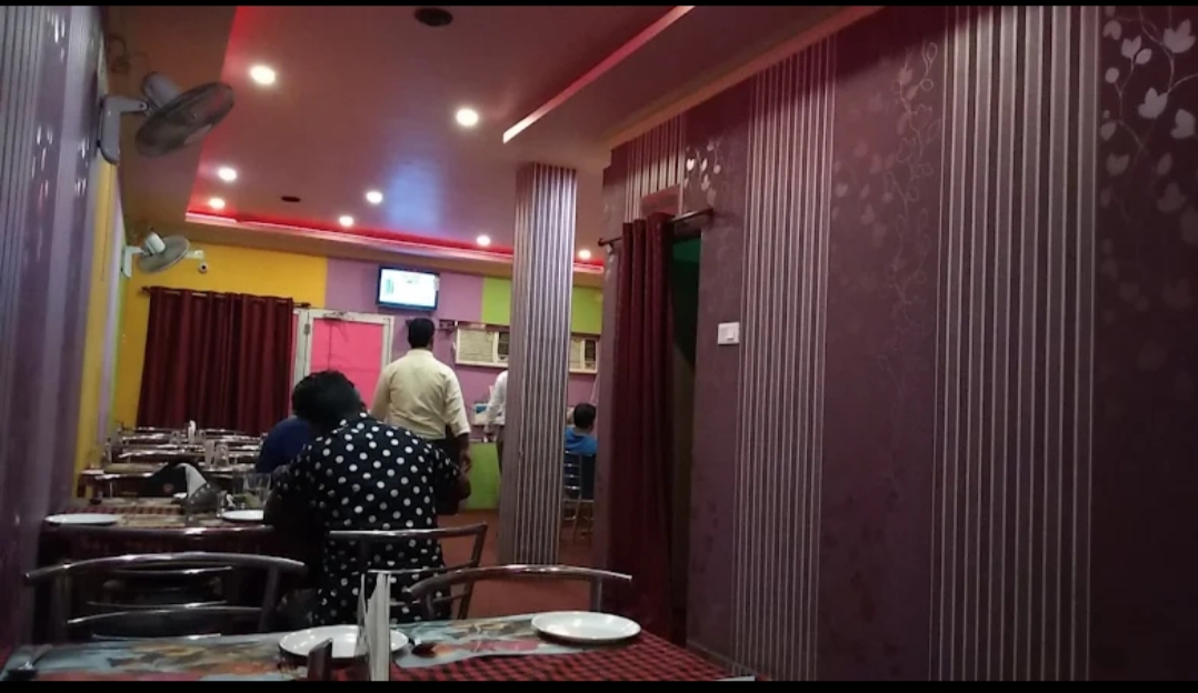 BAWARCHI photo 3