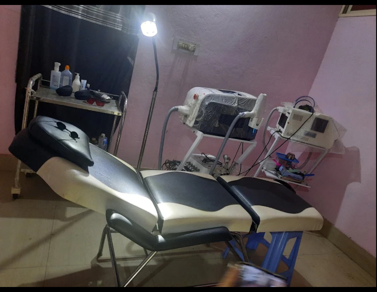 MIRACLE LASEAR & ASTHETIC CENTRE  photo 3
