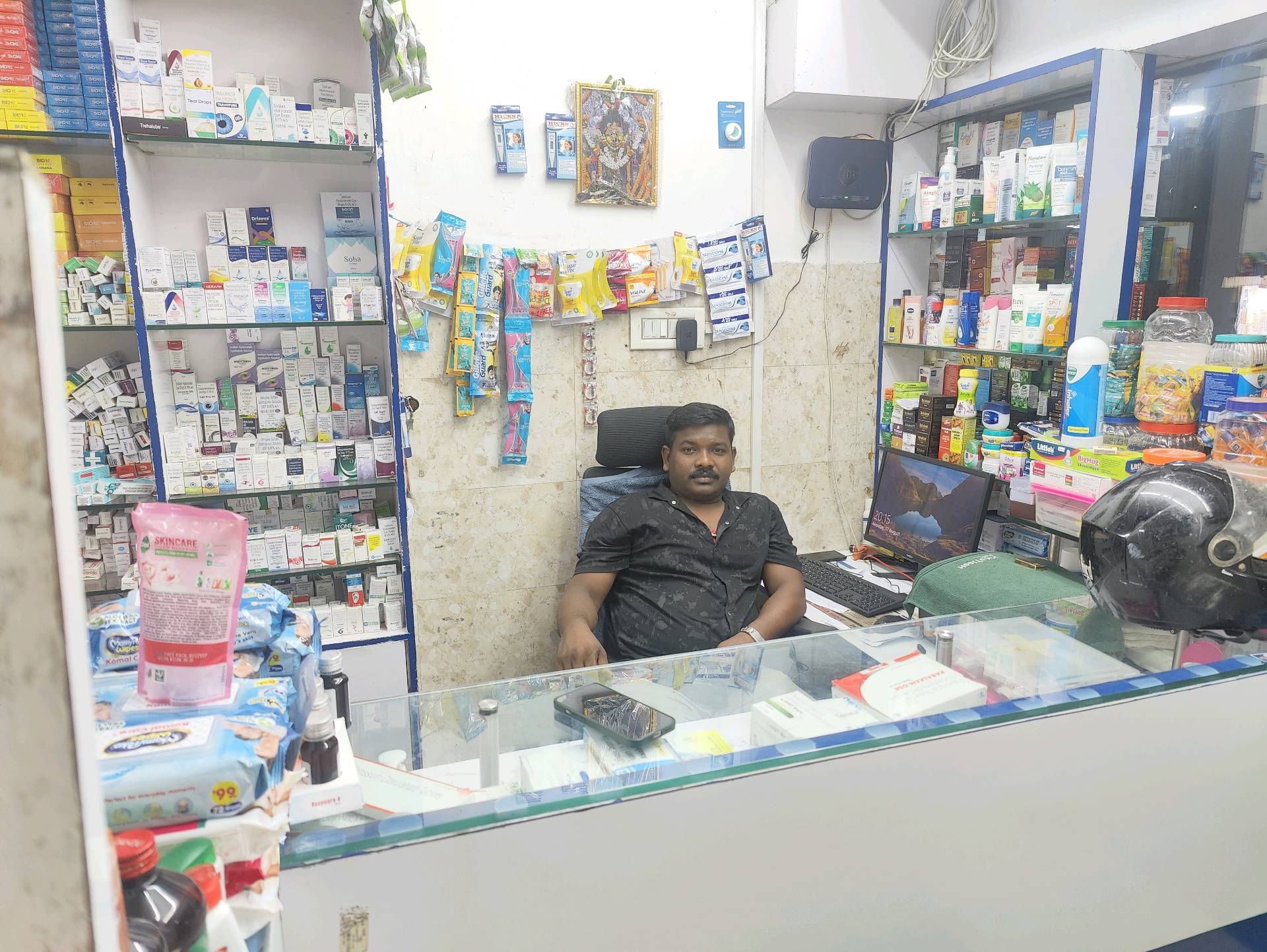 kk medicine store  photo 4