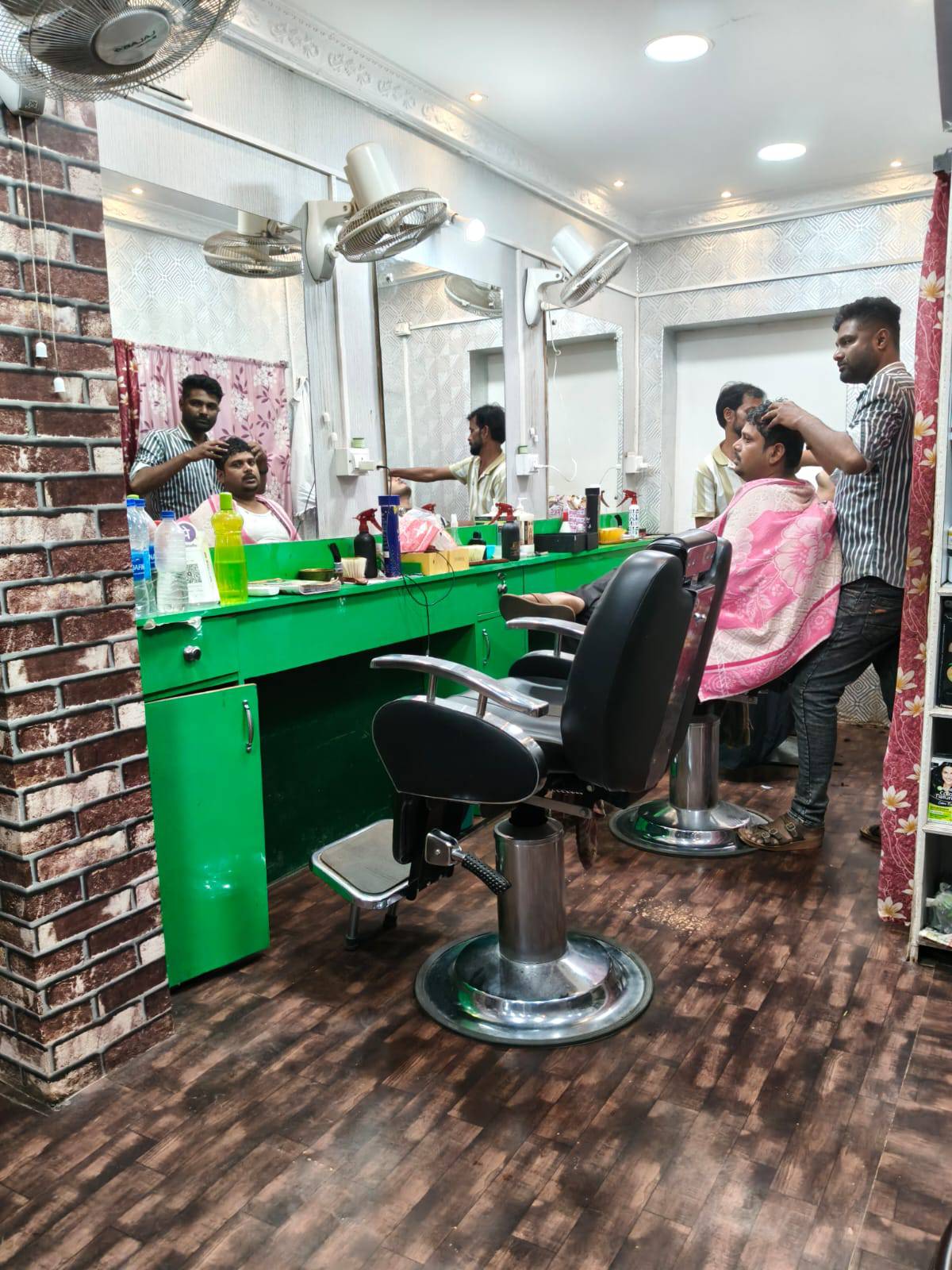 New Sibasankar Salon photo 3